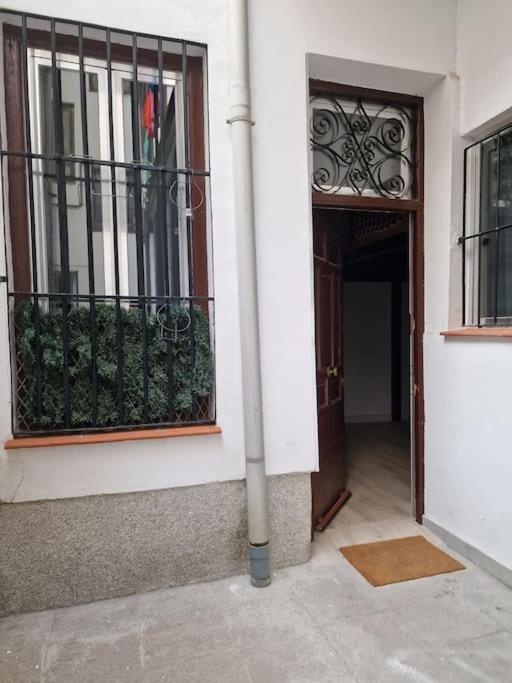 Mediodia Chica Apartamento Tipo Loft En La Latina Apartamento Madri